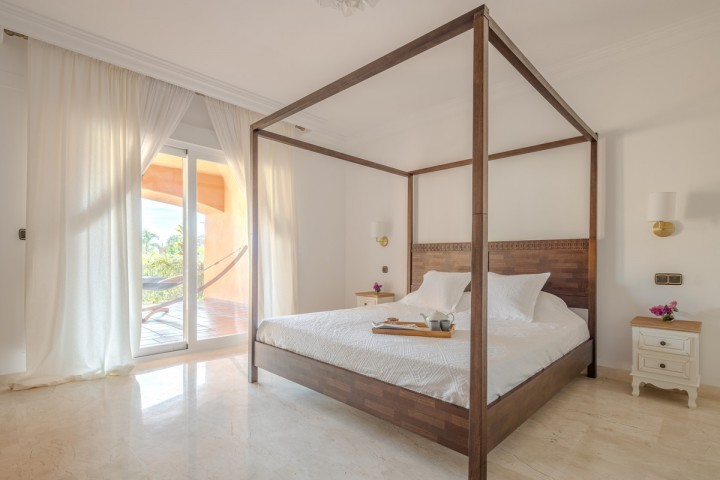 2 Bedroom Apartment in Marbella