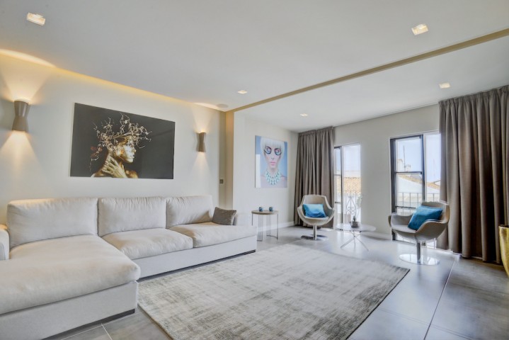 2 Bedroom Apartment in Puerto Banús