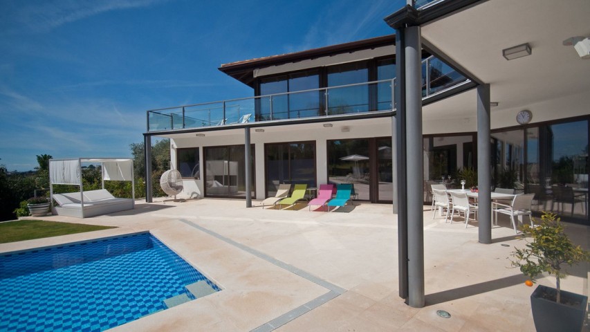 5 Bedroom Villa in Nueva Andalucía