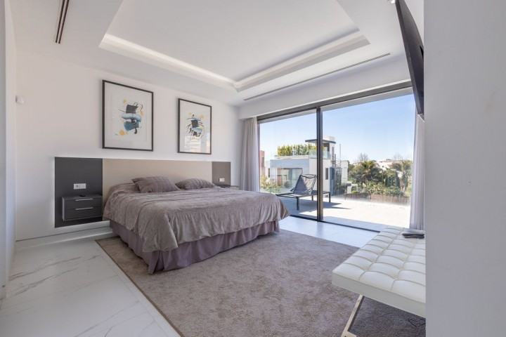 5 Bedroom Villa in Puerto Banús