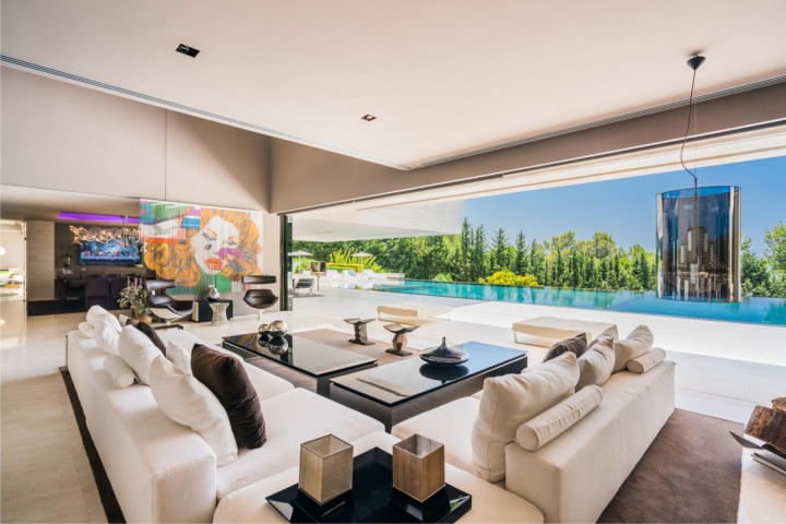 8 Bedroom Villa in Marbella