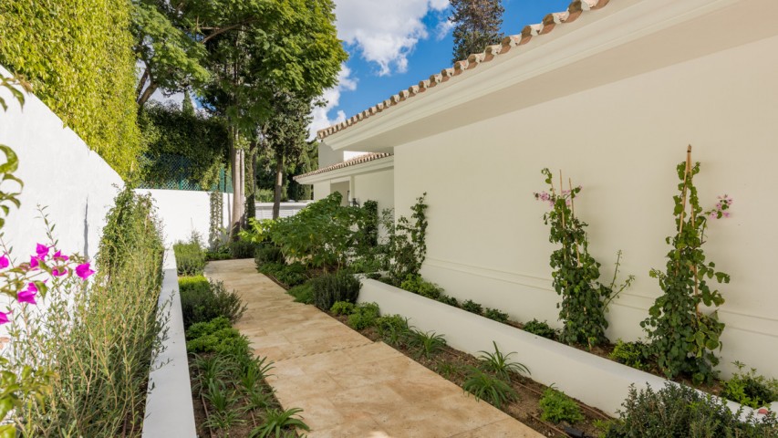 4 Bedroom Villa in The Golden Mile