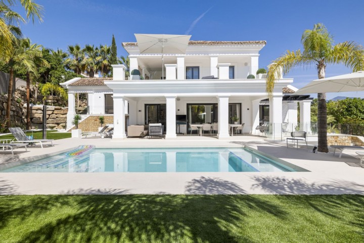 4 Bedroom Villa in Nueva Andalucía