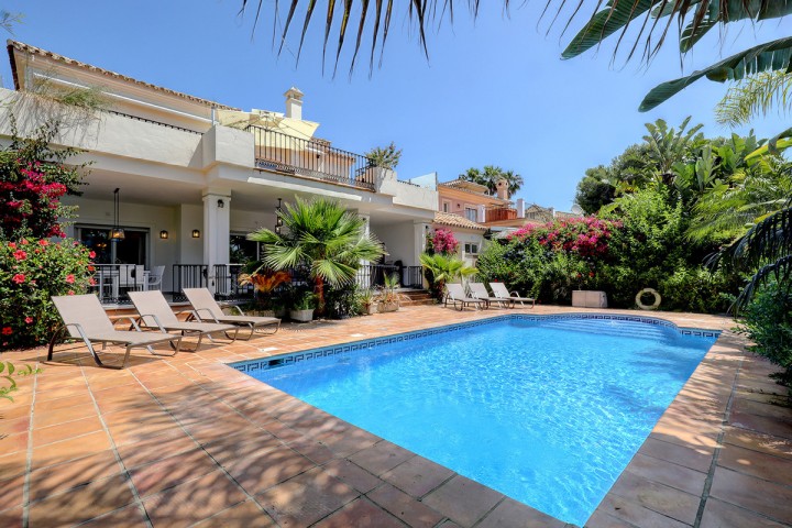 4 Bedroom Villa in Nueva Andalucía