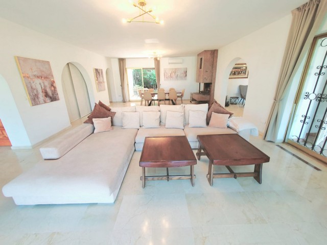 4 Bedroom Villa in Nueva Andalucía