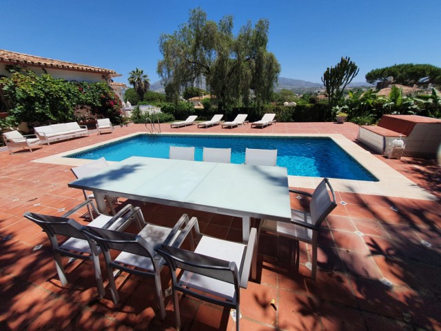 4 Slaapkamer Villa in Nueva Andalucía