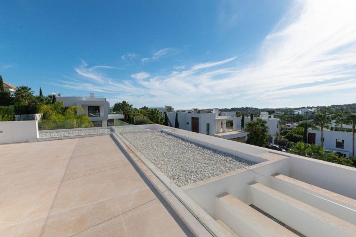 6 Bedroom Villa in Nueva Andalucía