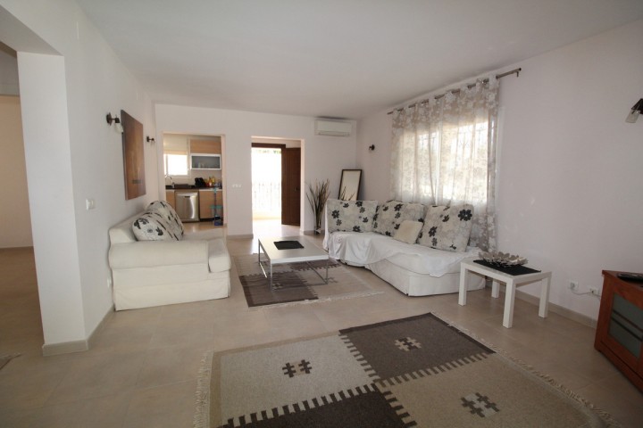 2 Bedroom Villa in Nueva Andalucía