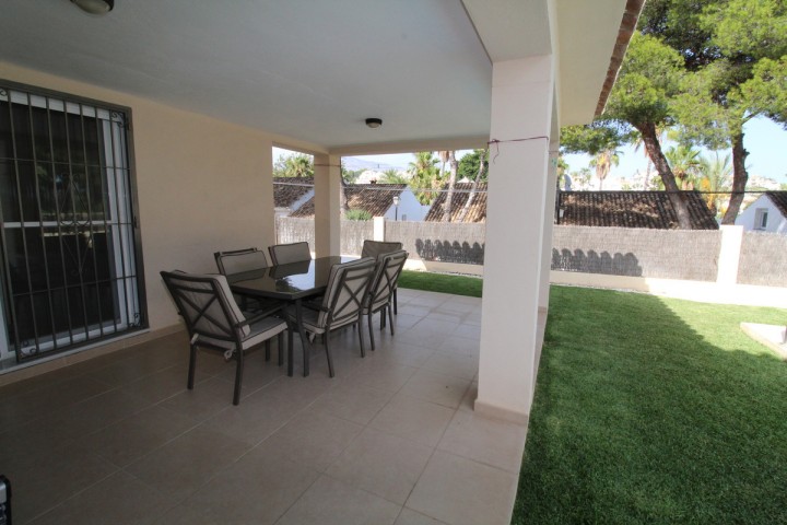 2 Bedroom Villa in Nueva Andalucía