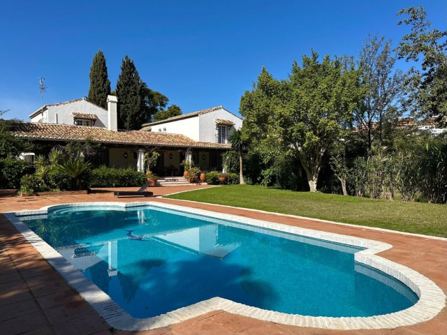 5 Bedroom Villa in Los Flamingos