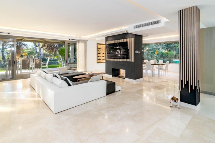 6 Bedroom Villa in Río Real