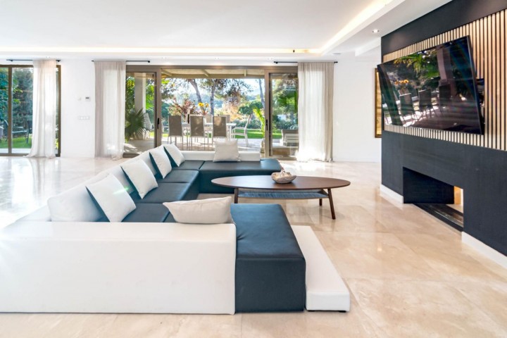 6 Bedroom Villa in Río Real