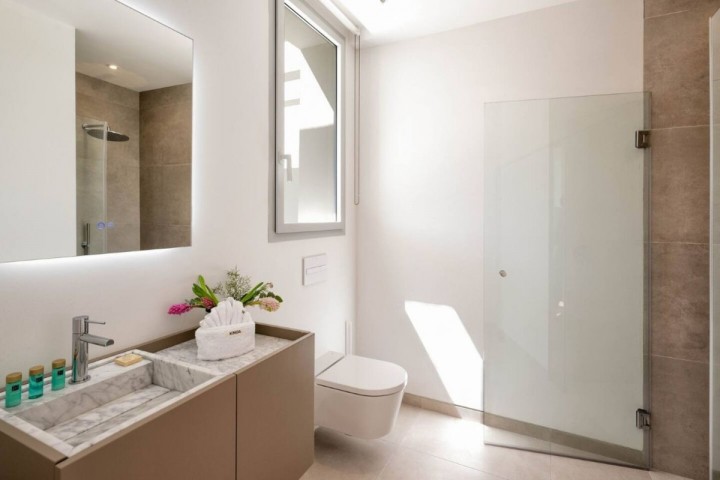 5 Bedroom Villa in Elviria