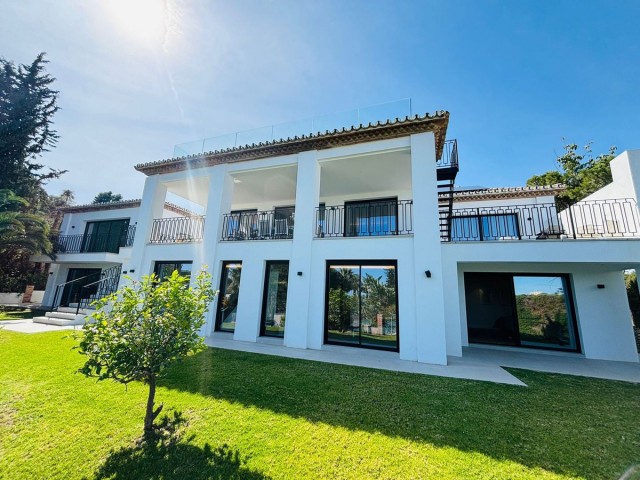 5 Bedroom Villa in Nueva Andalucía