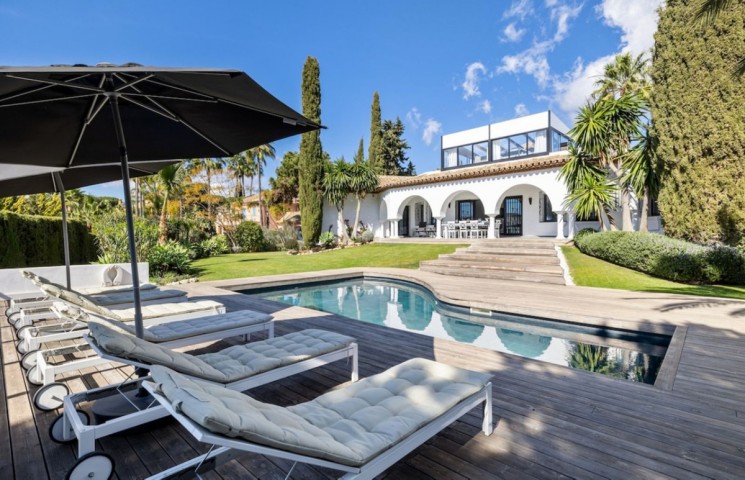 Villa avec 5 Chambres  à Las Chapas