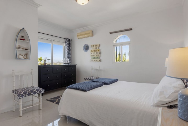 3 Bedroom Villa in El Chaparral