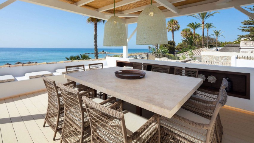 5 Bedroom Villa in The Golden Mile