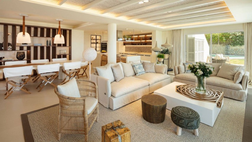 5 Bedroom Villa in The Golden Mile