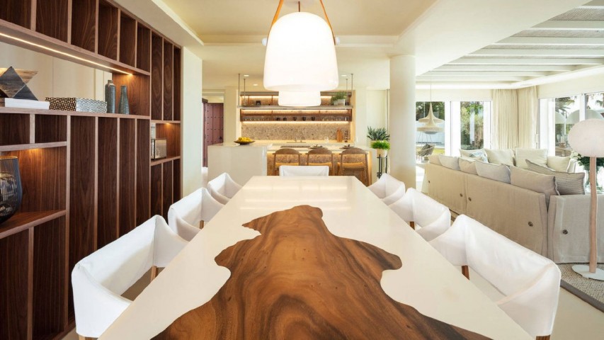 5 Bedroom Villa in The Golden Mile