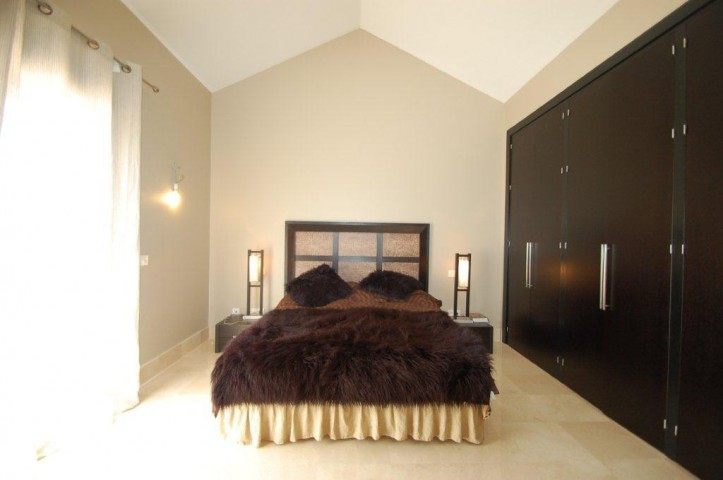 5 Bedroom Villa in The Golden Mile