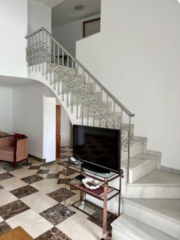 Villa avec 5 Chambres  à Estepona