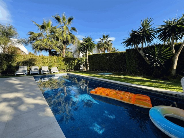 6 Bedroom Villa in Estepona