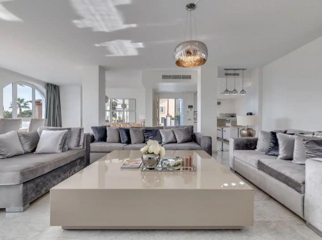 6 Bedroom Villa in Marbella