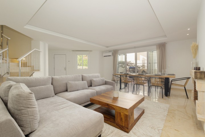 5 Bedroom Townhouse in Costabella