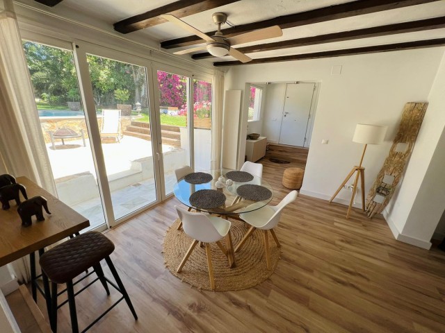 Villa avec 4 Chambres à Las Chapas