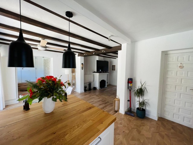 Villa avec 4 Chambres à Las Chapas