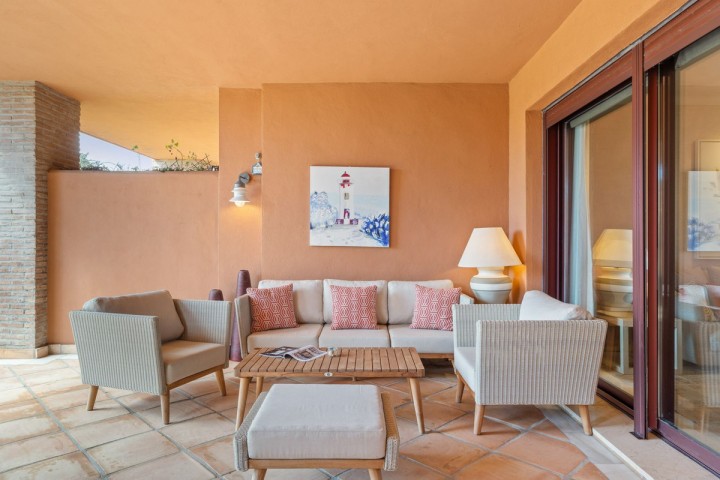 2 Bedroom Apartment in Bahía de Marbella