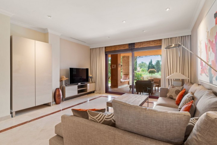 2 Bedroom Apartment in Bahía de Marbella