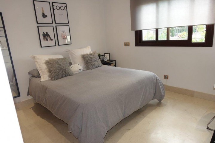 Villa avec 4 Chambres  à San Pedro de Alcántara