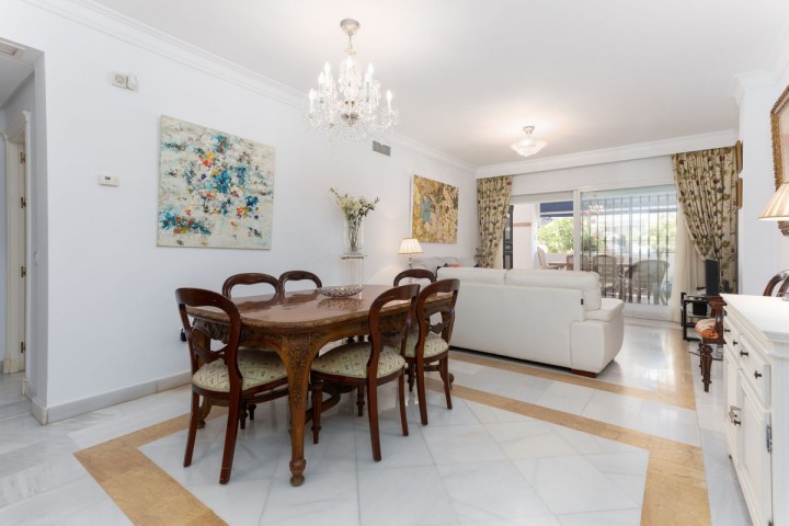 Appartement avec 2 Chambres  à San Pedro de Alcántara