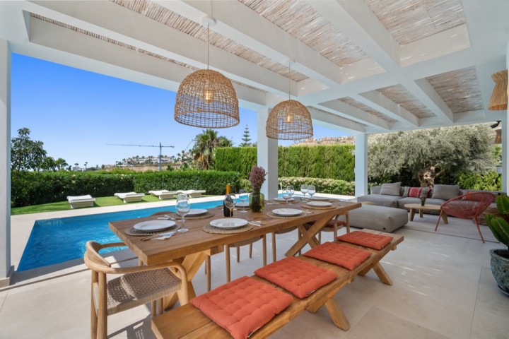 Villa con 4 Dormitorios en El Paraiso