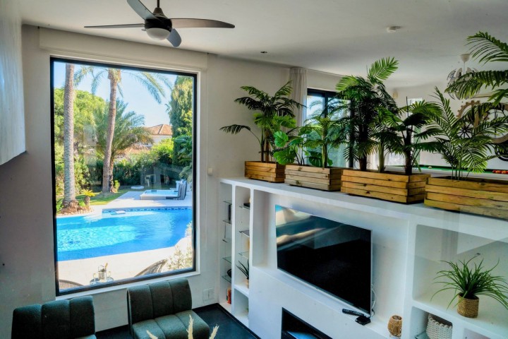 5 Bedroom Villa in Nueva Andalucía