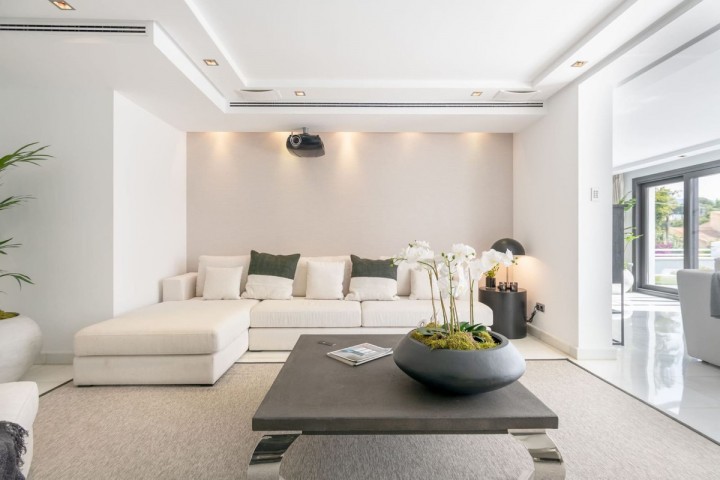 5 Bedroom Villa in Nueva Andalucía
