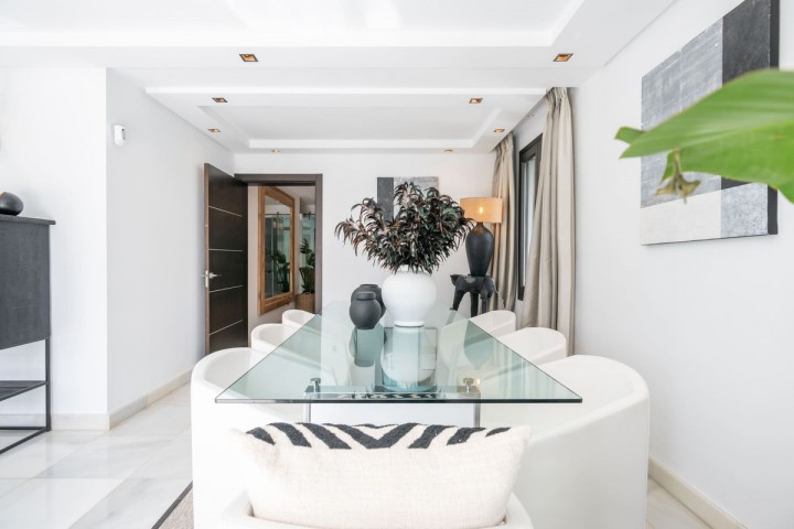 5 Bedroom Villa in Nueva Andalucía