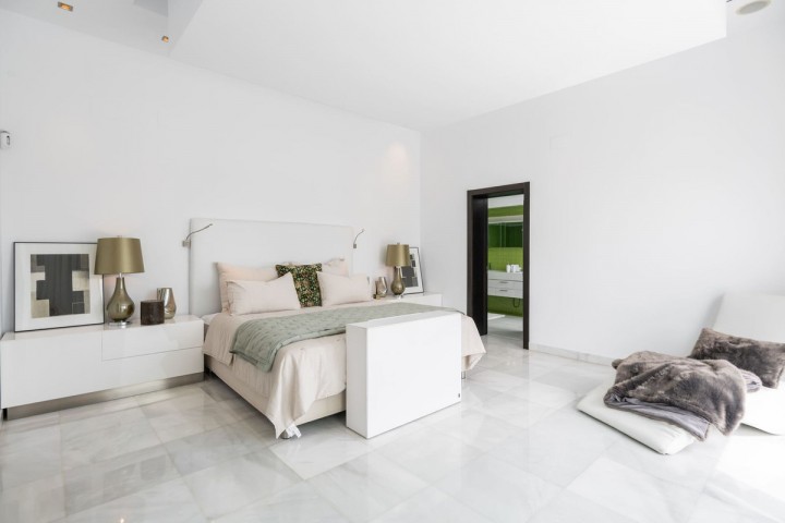 5 Bedroom Villa in Nueva Andalucía