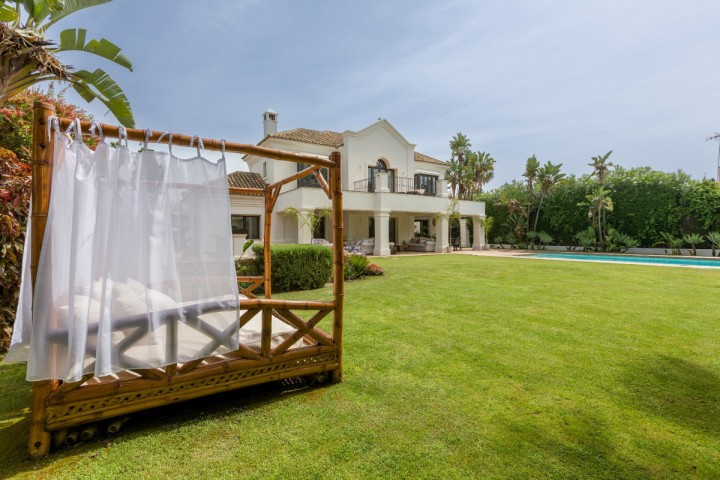 6 Sovrums Villa i Guadalmina Baja