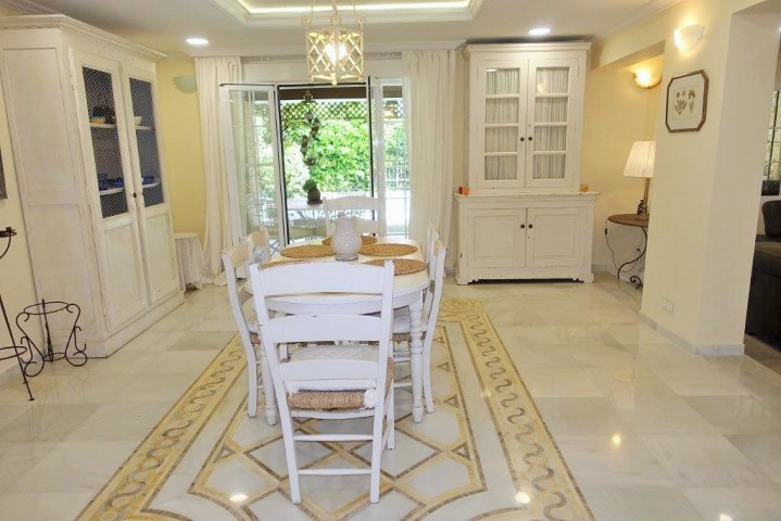 4 Bedroom Villa in Nueva Andalucía