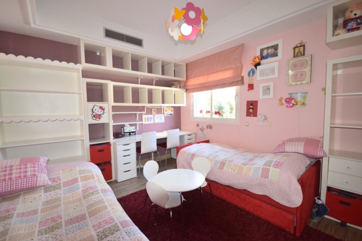 4 Bedroom Apartment in The Golden Mile