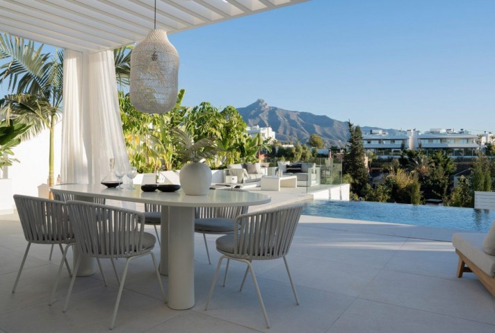 5 Bedroom Villa in Nueva Andalucía