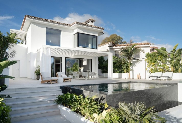 5 Bedroom Villa in Nueva Andalucía