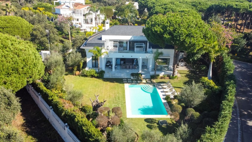 4 Bedroom Villa in Hacienda Las Chapas