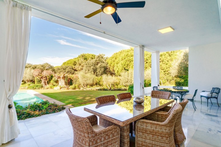 4 Bedroom Villa in Hacienda Las Chapas