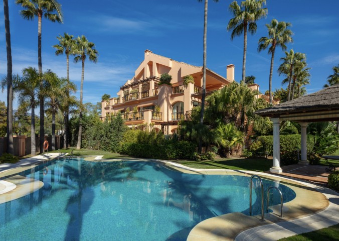 4 Bedroom Apartment in Puerto Banús