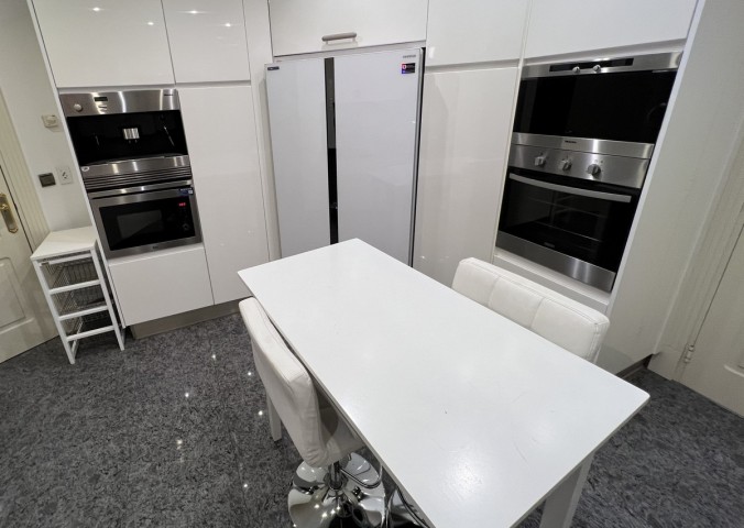 4 Bedroom Apartment in Puerto Banús