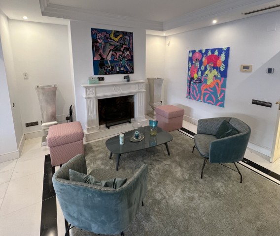 4 Bedroom Apartment in Puerto Banús