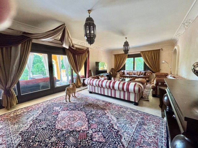 6 Sovrums Villa i Benahavís